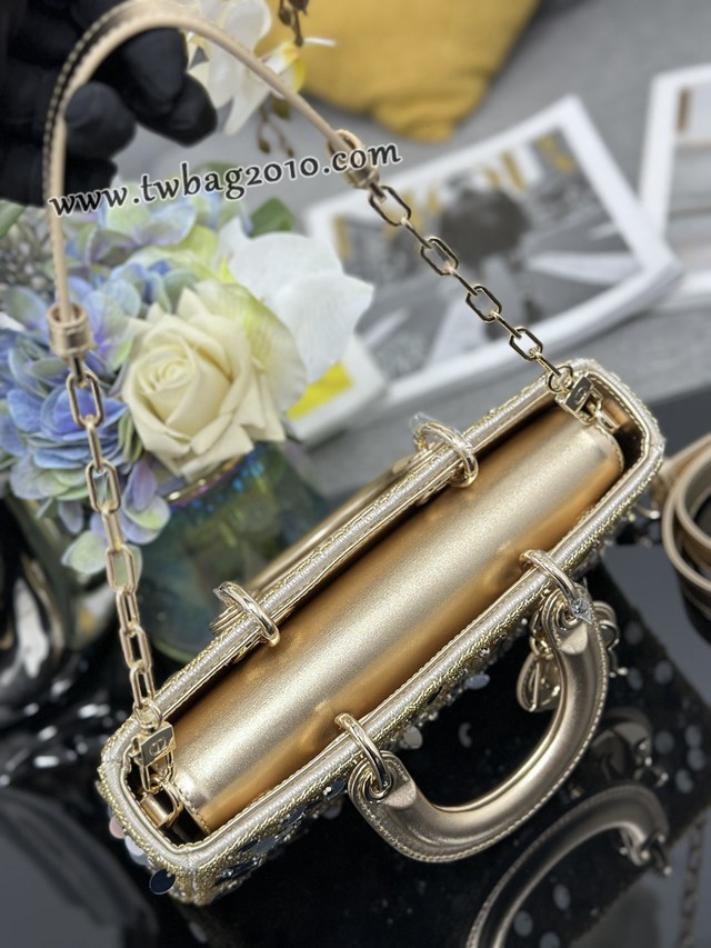 Dior专柜新款迪奥高仿原单Lady D-Joy中号刺绣珠片黑色手提包 djfk1399